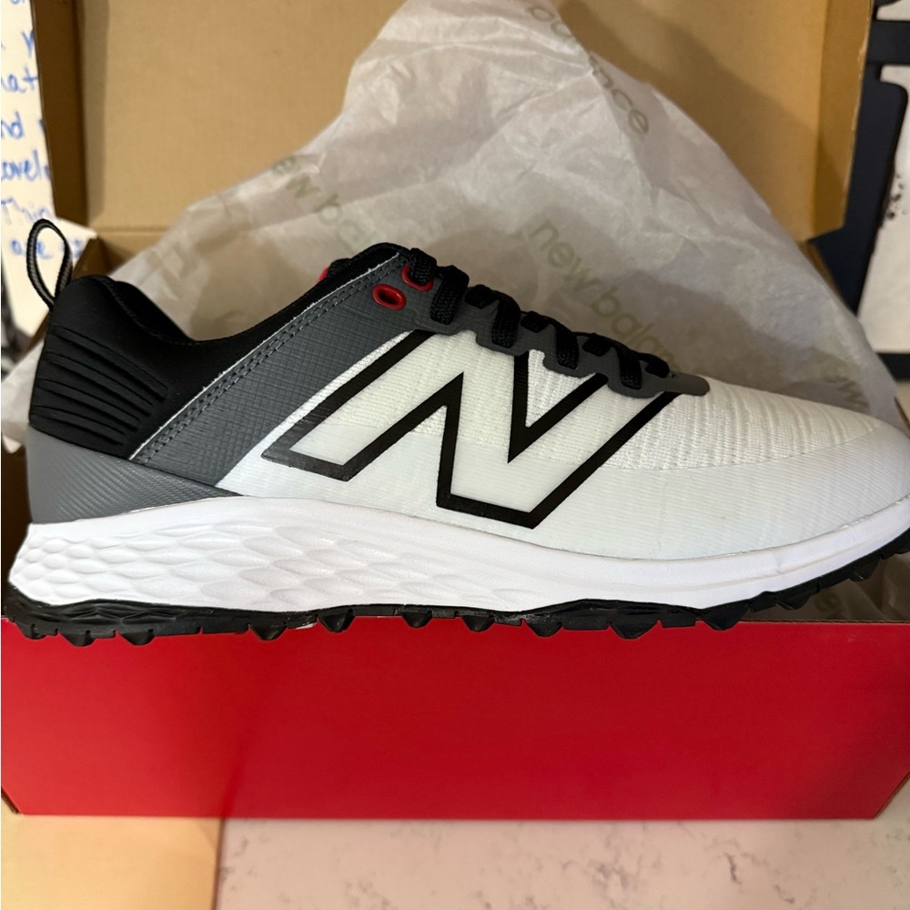 BRAND NEW- Men’s Golf shoes